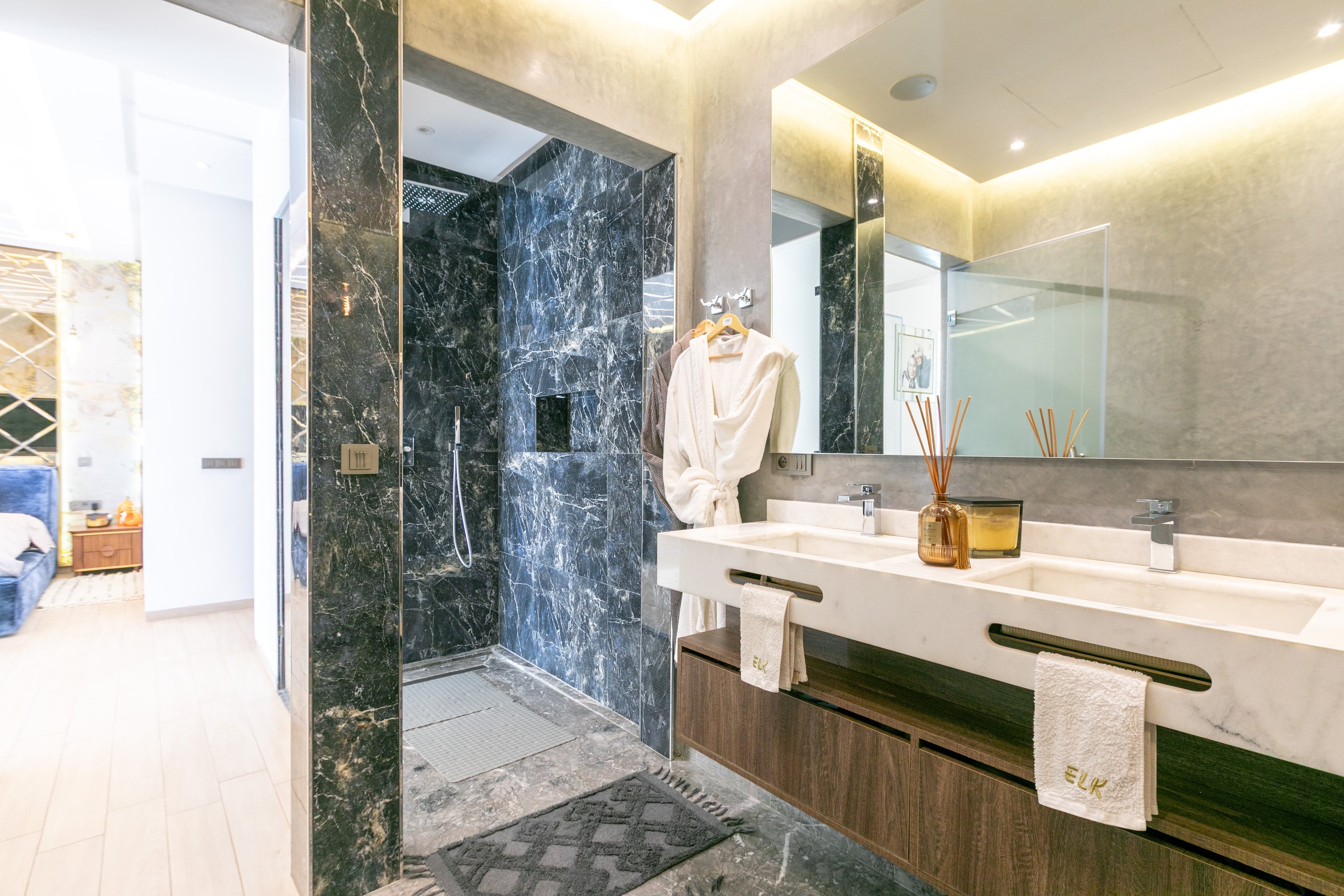 La douche à l'italienne de la suite parentale